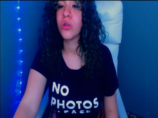 Live sex webcam photo for Tattiana_love #253054597