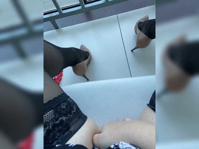 Live sex webcam photo for Sonya699 #248754050