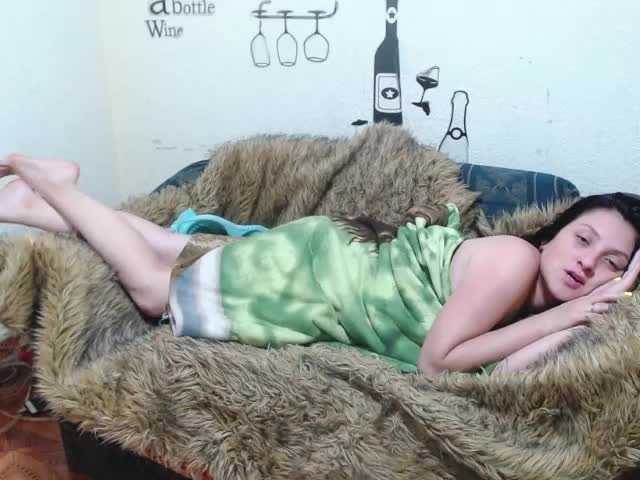 Live sex webcam photo for latinakitten- #240961681