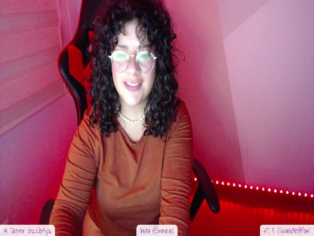 Live sex webcam photo for Isabela_1 #257192685