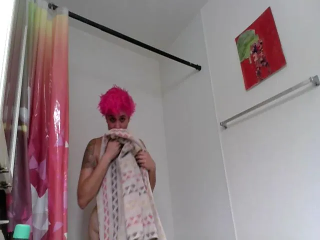 Live sex webcam photo for Potmommy222 #260141605