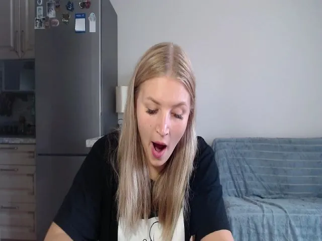Live sex webcam photo for UrBlack_Kitty #262991964
