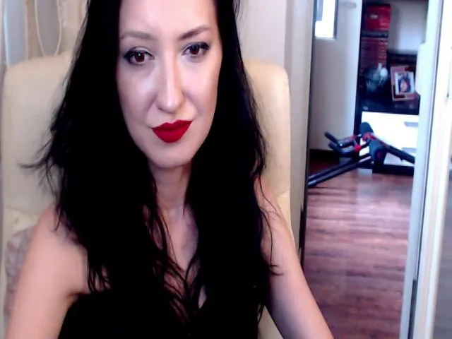 Live sex webcam photo for MistressNadia #263594341