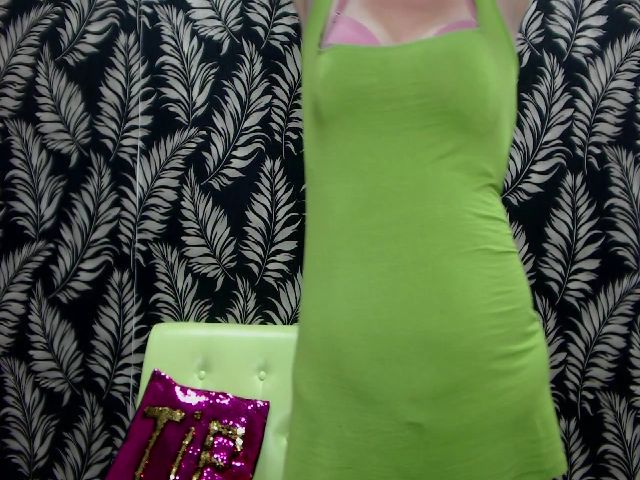 Live sex webcam photo for AliceInks #259024690