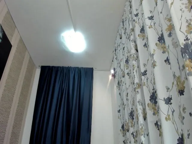 Live sex webcam photo for JessyJ_ #254741504