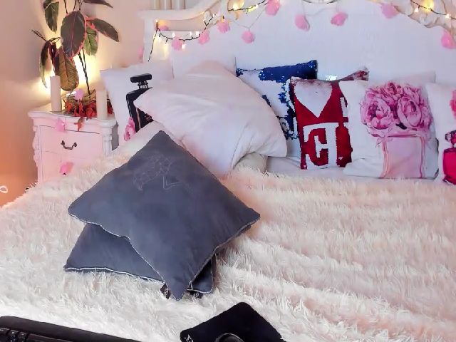 Live sex webcam photo for Marrygrayes #256046963