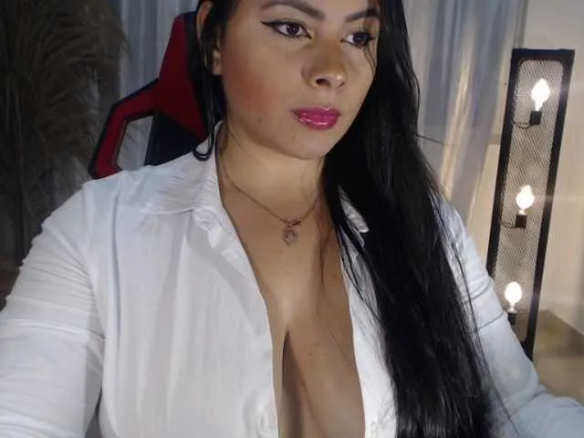 Live sex webcam photo for miss-daniela #241023462