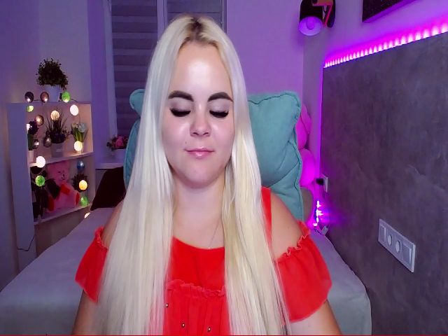 Live sex webcam photo for Jenni__fer #252653949