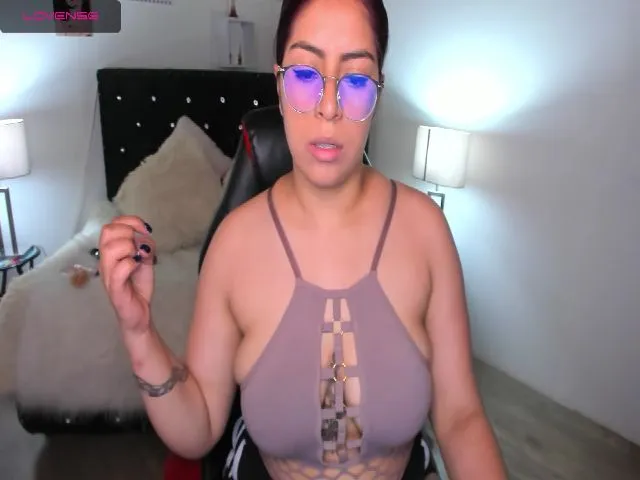 Live sex webcam photo for Irene__larson #253776486