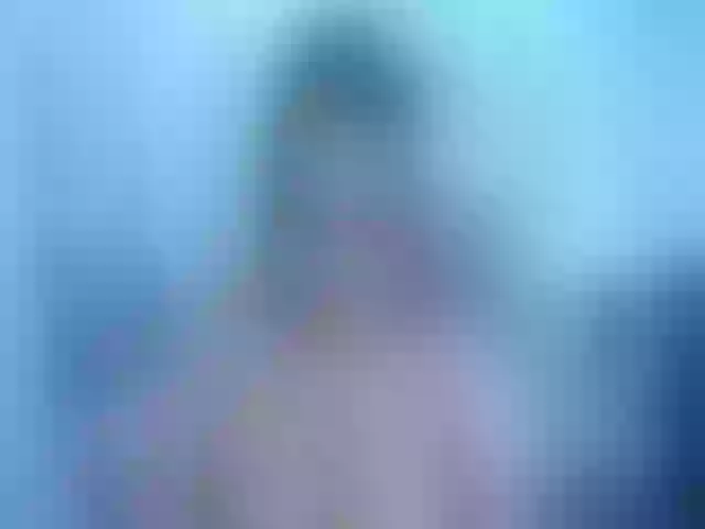 Live sex webcam photo for MackenzieJoe #253129698