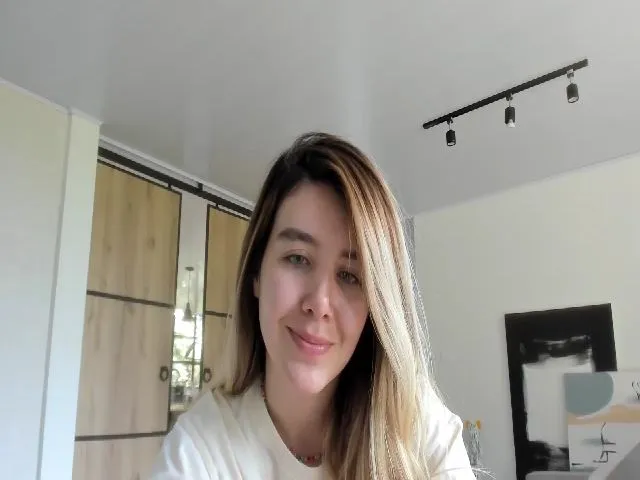 Live sex webcam photo for LauraVega #262734378