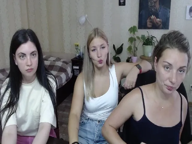 Live sex webcam photo for UrBlack_Kitty #262156186