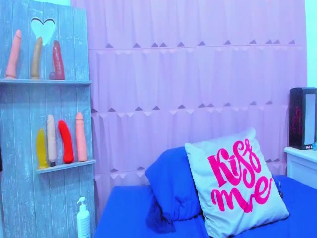 Live sex webcam photo for Cristal_West #253595686