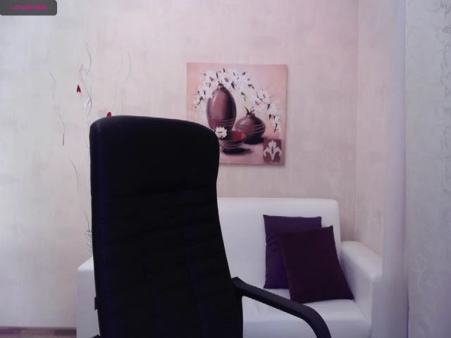 Live sex webcam photo for Mira_Mooree #253704864