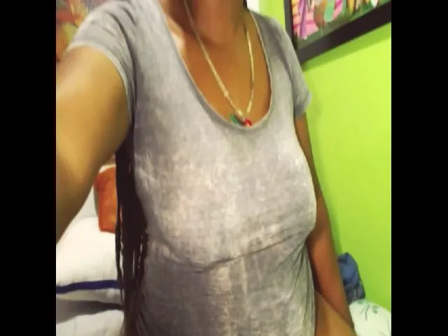 Live sex webcam photo for zoenaomi #255829321