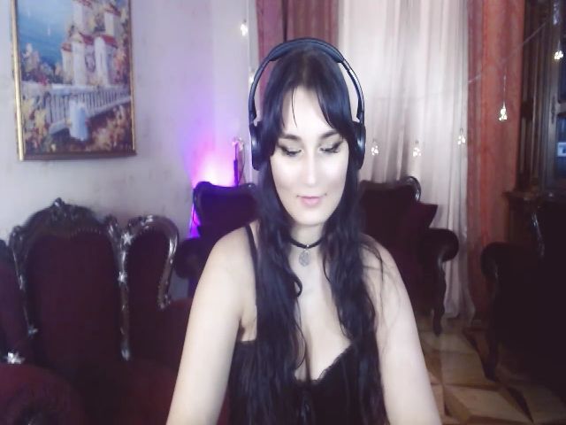 Live sex webcam photo for GraceLuv #255049086