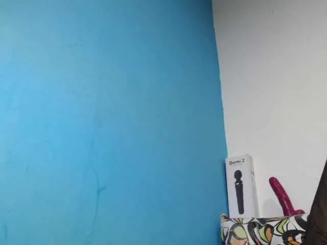 Live sex webcam photo for Renatta1987 #245242771