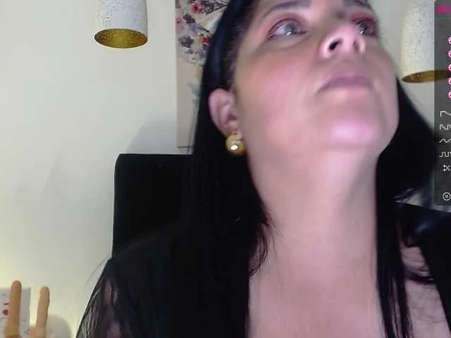 Live sex webcam photo for stephany-matu #243160549
