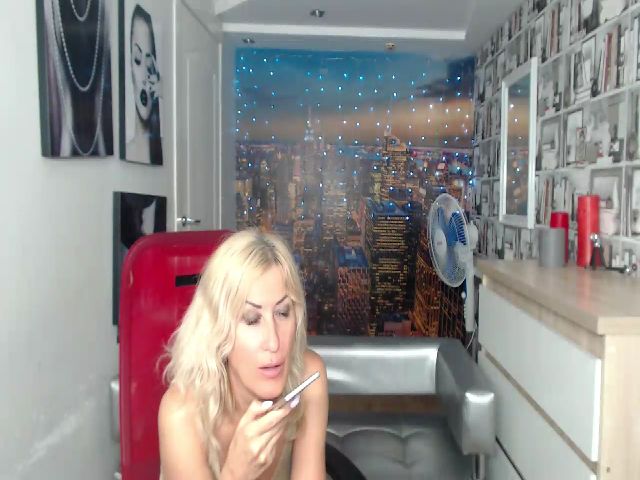 Live sex webcam photo for Lovely_della #254554154