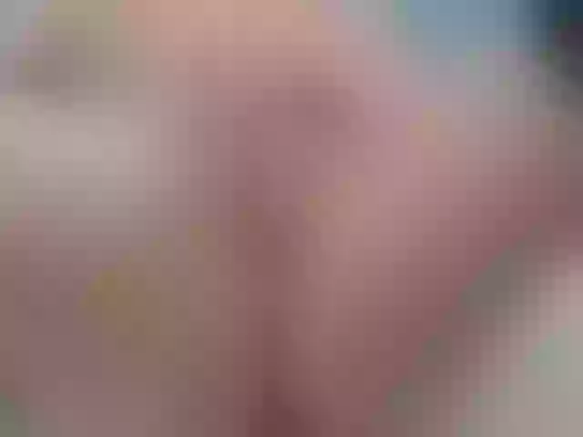 Live sex webcam photo for KianaAnna7 #262047675