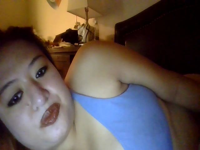 Live sex webcam photo for seXysiLvaNAaA #254610220