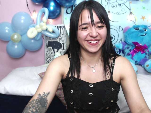 Live sex webcam photo for Azul69- #241408428