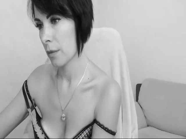Live sex webcam photo for Sexy_Eva1 #256274356