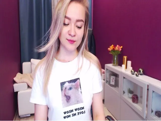 Live sex webcam photo for Kara_Smith #252924530
