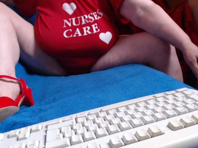 Live sex webcam photo for hornymarina #241386778