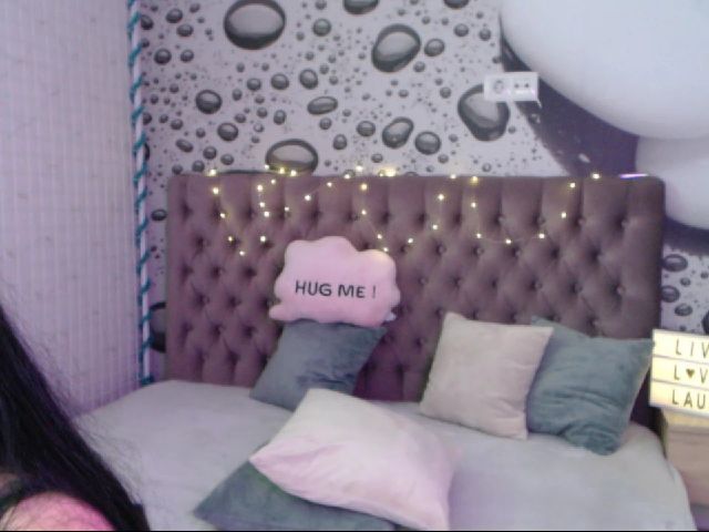 Live sex webcam photo for SamantaBerryl #253749037