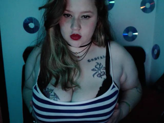 Live sex webcam photo for Xherry_wet #257211578