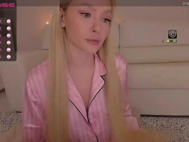 Live sex webcam photo for Milanateaser #240916988