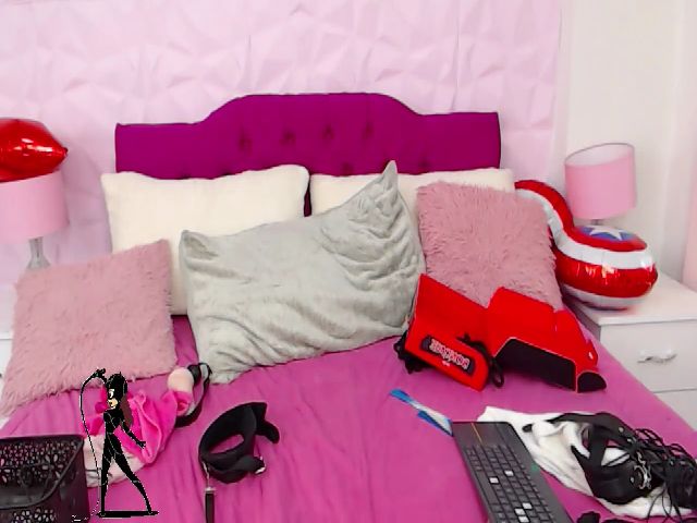 Live sex webcam photo for Sofia_Tayler #252343657