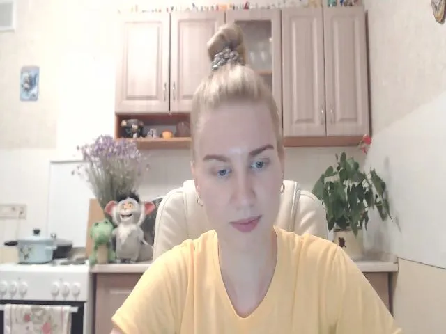 Live sex webcam photo for Ms_Charming #253599660
