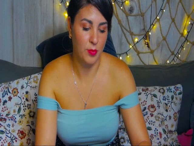 Live sex webcam photo for SugarSmile_ #259691684