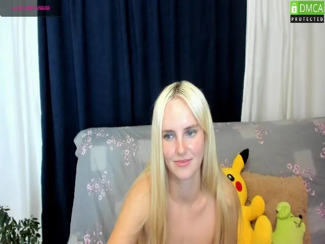 Live sex webcam photo for Take_Mira_ #264119978