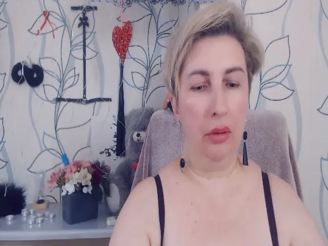 Live sex webcam photo for DepravedMadam #252772816