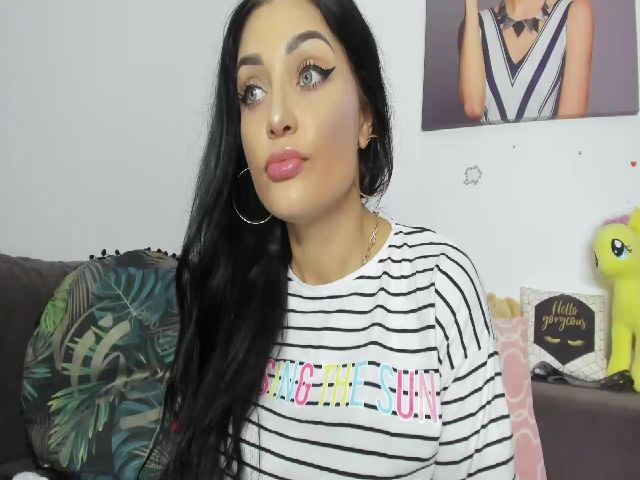 Live sex webcam photo for AletaOcean #254025091