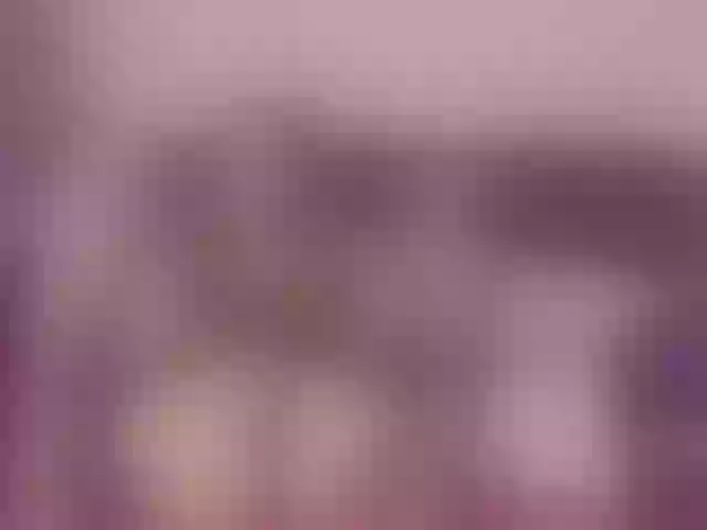 Live sex webcam photo for kissesKris #240921418