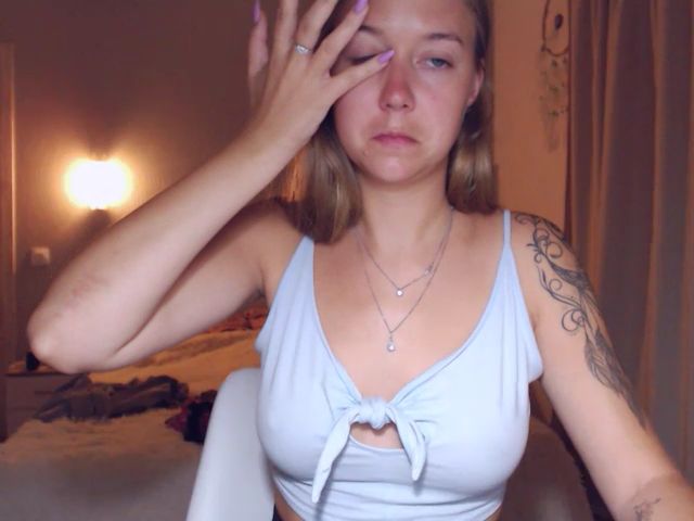 Live sex webcam photo for SylviaOneill #255157513