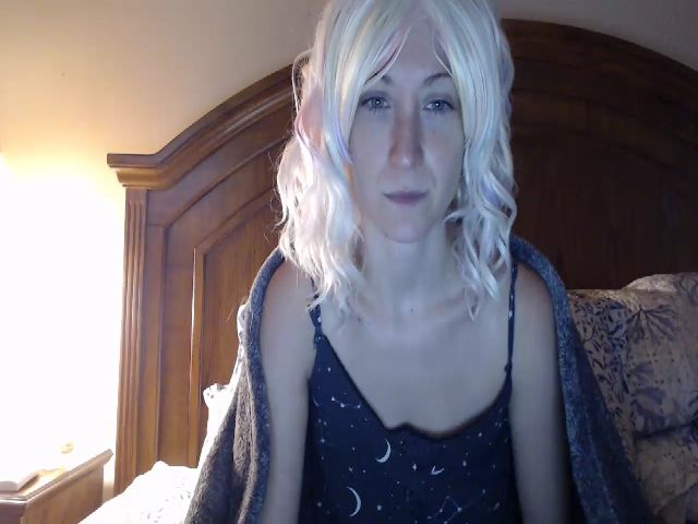 Live sex webcam photo for xKawaiiQueenx #255249556