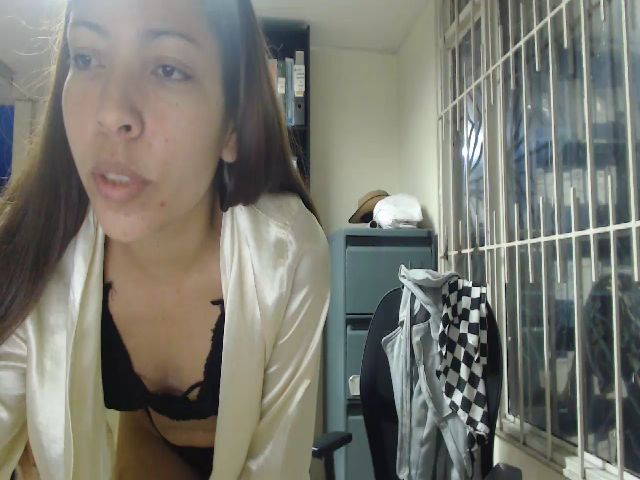 Live sex webcam photo for LauraMarlyn #253655523