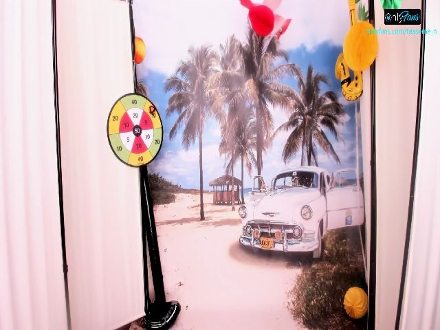 Live sex webcam photo for Teaseme_N #254989027