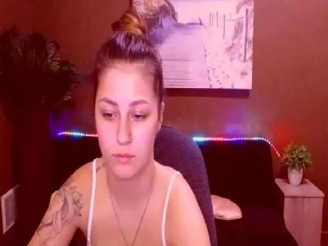 Live sex webcam photo for MsDream_ #255867383