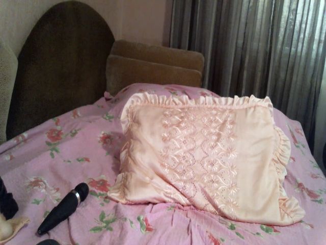 Live sex webcam photo for Zaraicy55 #255261044