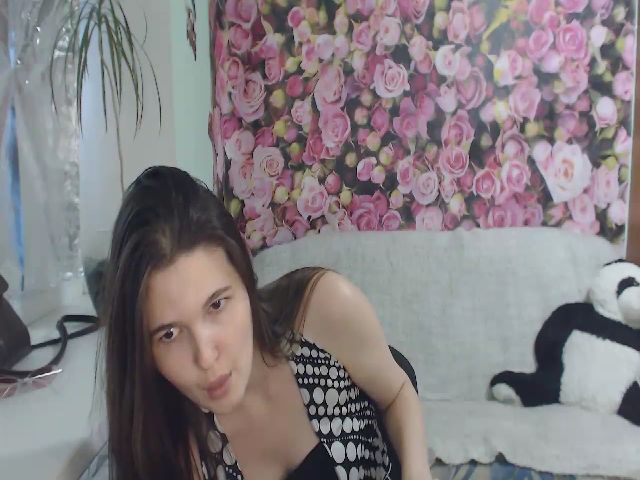 Live sex webcam photo for LiliBrendon #252843662