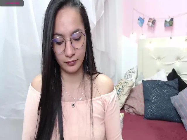 Live sex webcam photo for Pia_Smith_ #260734760