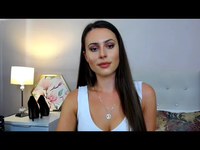 Live sex webcam photo for CharlotteLOV #255409225