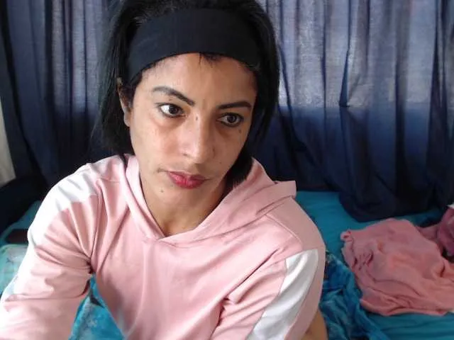 Live sex webcam photo for KattleyaGrey #245428319