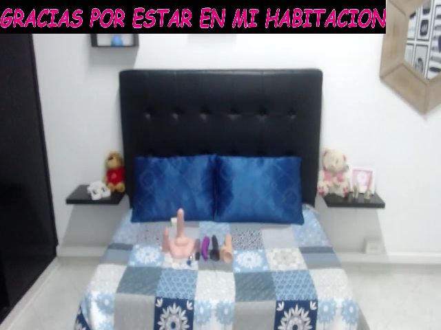 Live sex webcam photo for Sofi_Ar #263380491